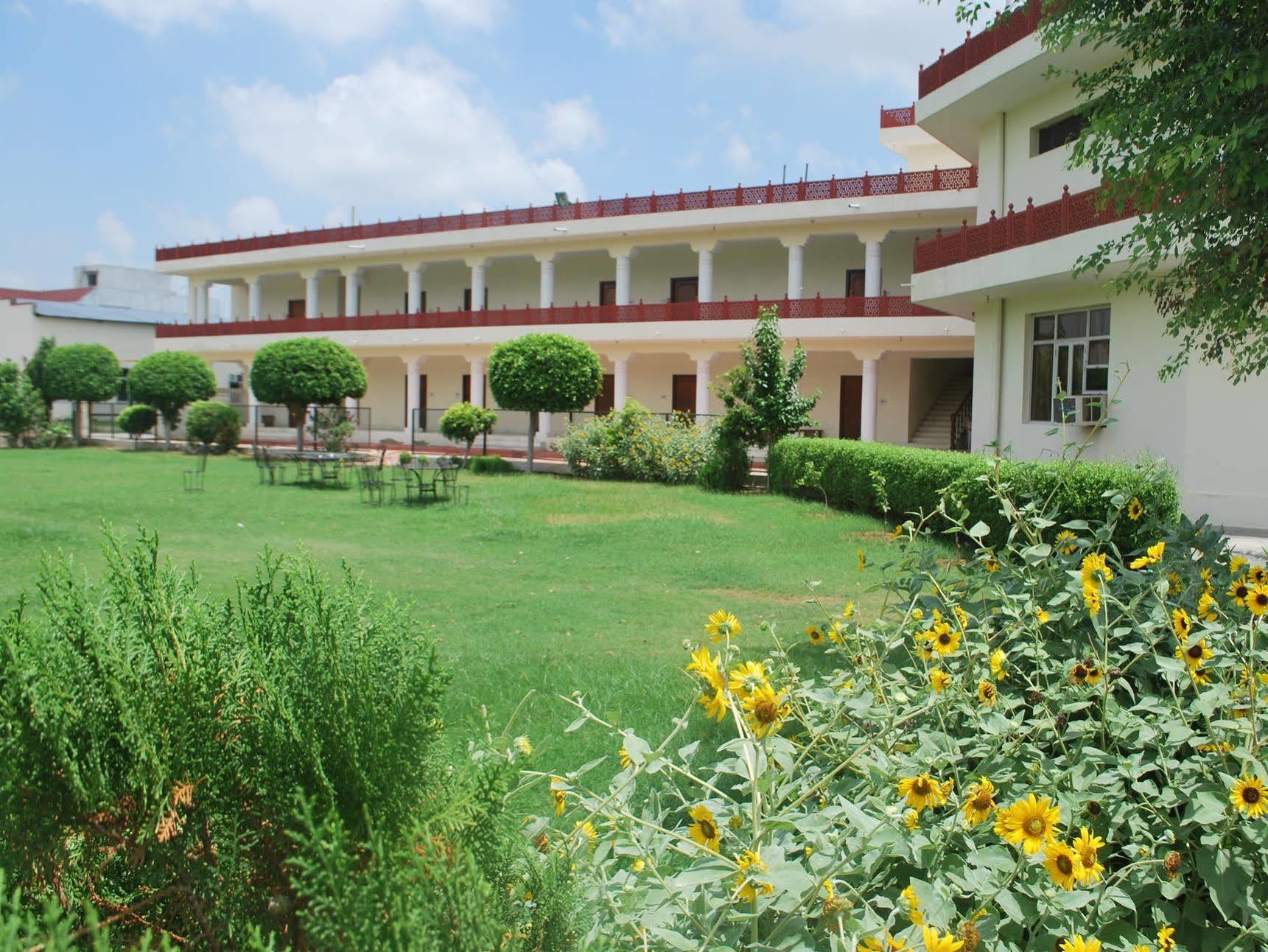 Regenta Resort Shyam Bharatpur Exterior foto